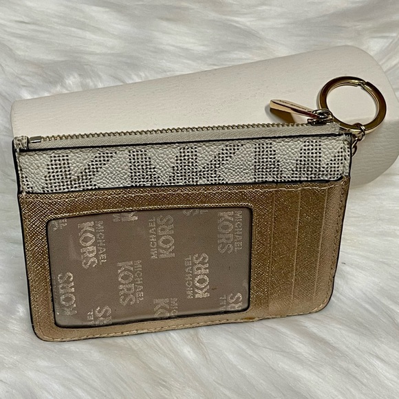 MICHAEL KORS GOLD LOGO CARD HOLDER/KEYCHAIN IN GUC - Picture 2 of 12